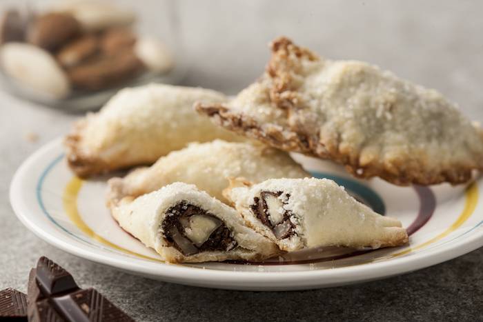 Empanadilla de almendra y chocolate