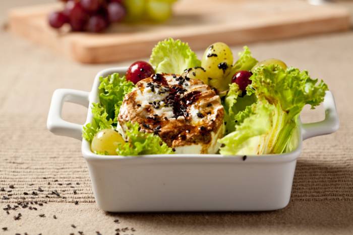 Ensalada de escarola y queso de cabra