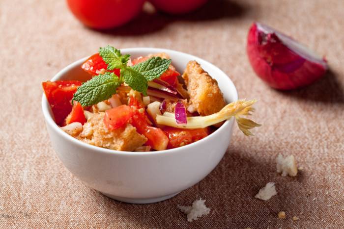 Ensalada panzanella