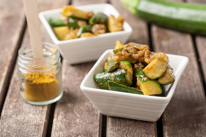 Calabacín con cúrcuma