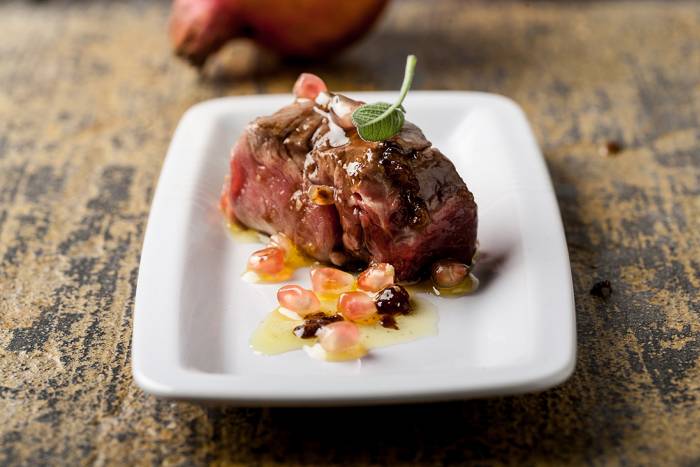 Pechuga de pato con granada