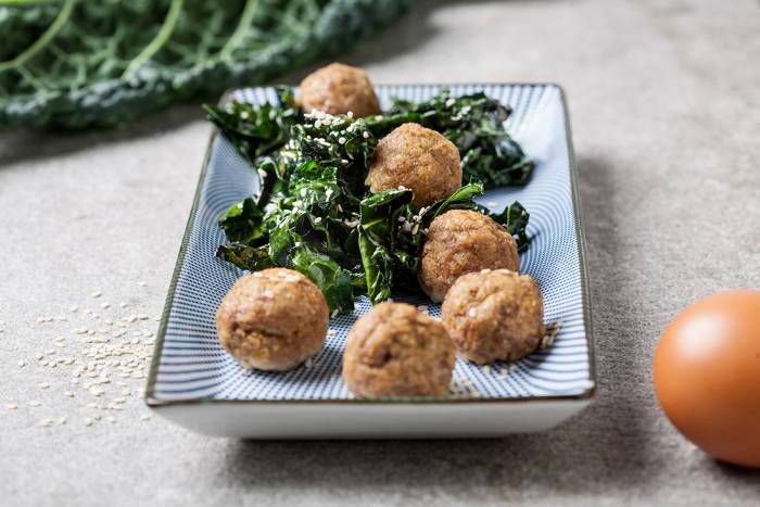 Albóndigas de carne y col