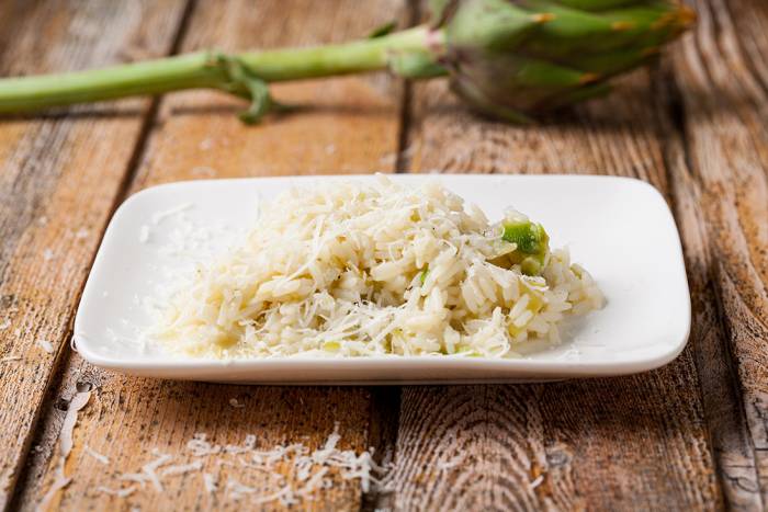 Risotto con crema de alcachofas