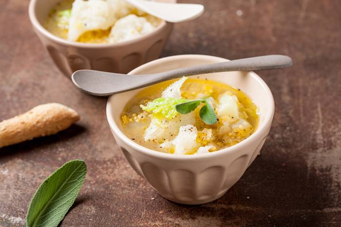 Sopa de coliflor y mijo