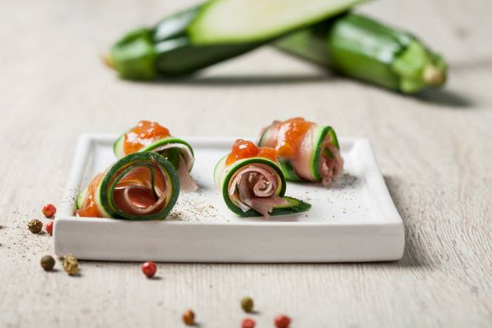 Rollitos de calabacín y jamón