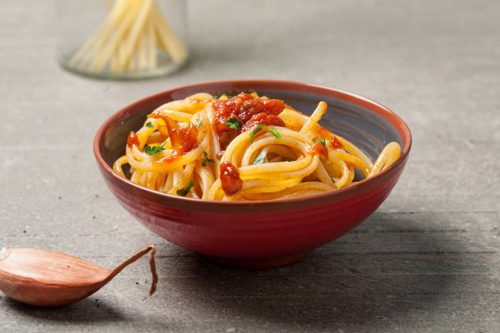 Espaguetis con tomate | Recetas Gallina Blanca