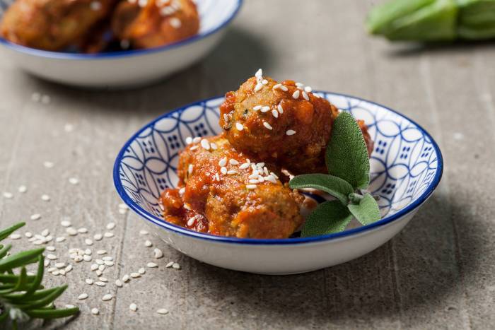 Albóndigas de calabacín y tomate