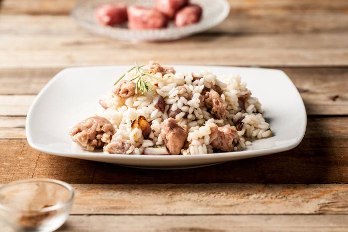 Risotto con salchichas