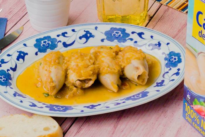 Guiso de calamares rellenos
