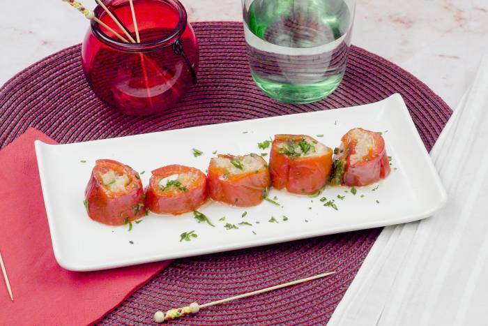 Rollitos de pimiento y atún