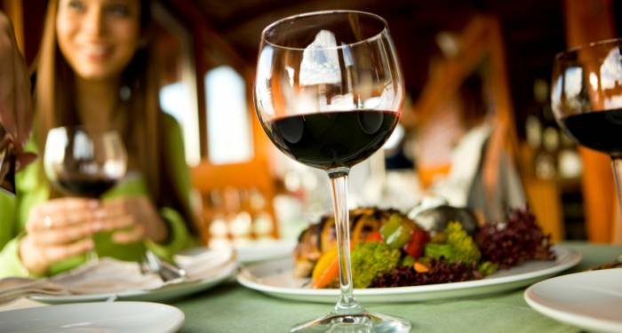 El vino y sus beneficios para el corazón