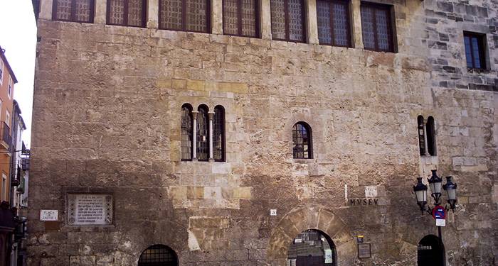 Vino, pensamiento y arte