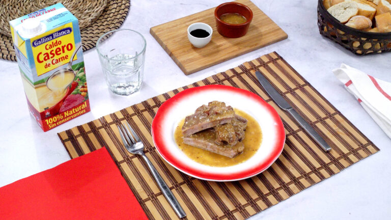 Costillas de cerdo asadas al horno con miel y salsa de soja