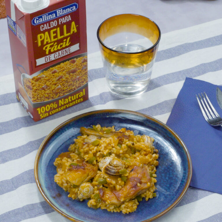 Arroz con conejo y caracoles