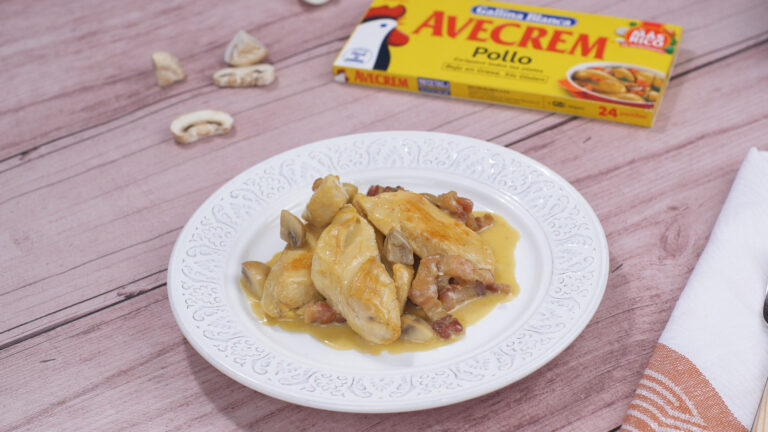 Pechugas de pollo con crema de champiñones