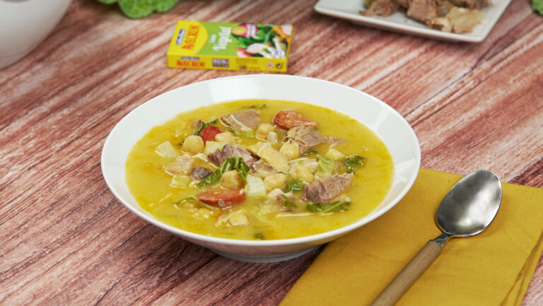 Sopa de cocido gallego