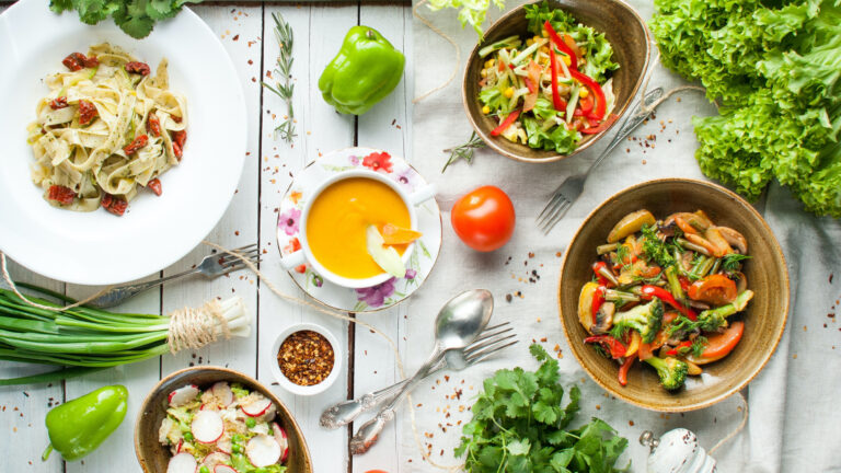 Menú semanal equilibrado. comidas sanas