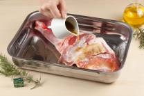 Preparación inicial de la paletilla de cordero