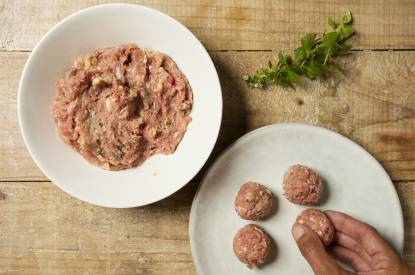 Cocción de las albóndigas en salsa