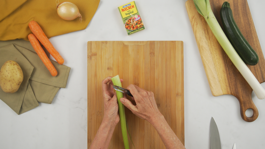 Preparar los ingredientes esenciales para la crema de verduras receta
