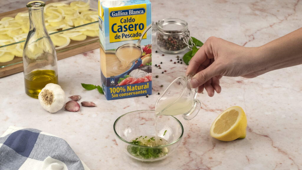 Preparando el horno y la base de patatas