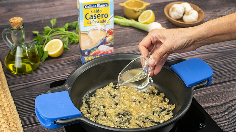 Preparación de las patatas y la merluza