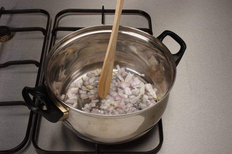 Aprovecha la cebolla confitada