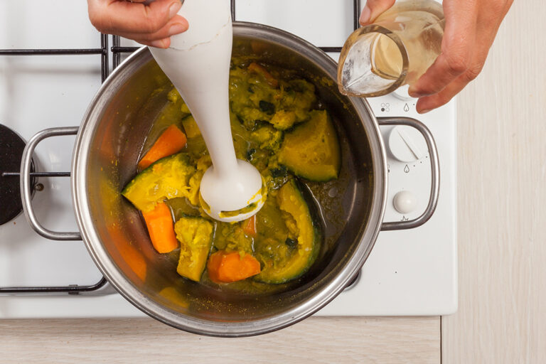 ¿quieres saber un consejo para que tu crema de calabaza y zanahoria te quede de perlas?