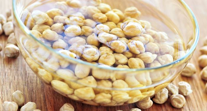 Las costillas de cerdo también quedan increíbles si las preparas en un arroz al horno.