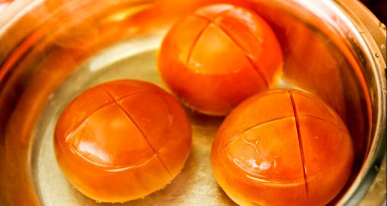 Pela los tomates en un momento